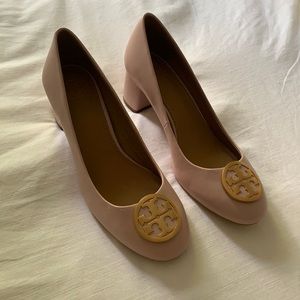 Never worn- Tory Burch Benton block heel